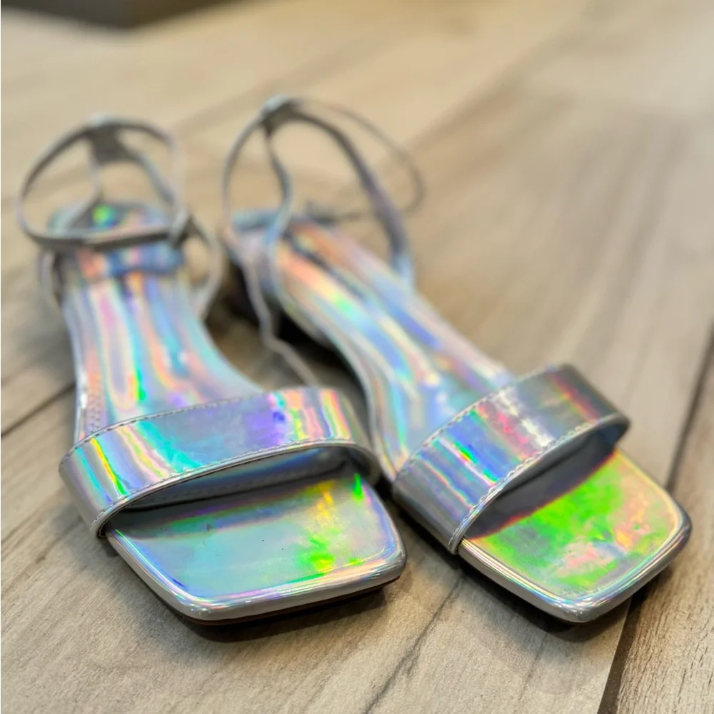 Shoe LAND Holographic Ankle-Strap Sandals - Iridescent Silver